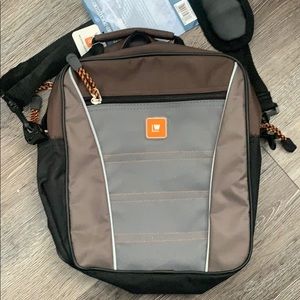 NWT Wilson travel bag